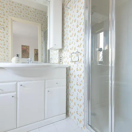 Queen Paola Favaro Veneto