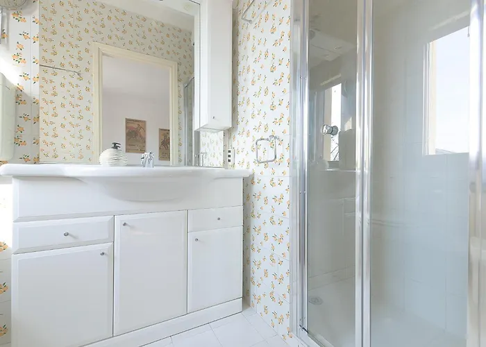 Queen Paola Favaro Veneto